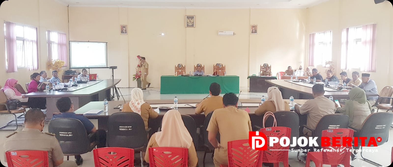 foto Rapat Kerja Bapemperda Dengan Bagian Hukum