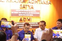 Aspidsus Kejati Sulut Zein Munggaran menjelaskan penetapan warga negara Tiongkok sebagai DPO kasus dugaan korupsi tambang PT HWR di Sulawesi Utara.(Foto: dok*)