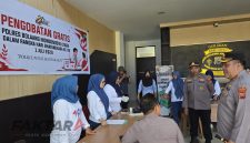 Warga antusias mengikuti pemeriksaan kesehatan gratis yang digelar Polres Bolmut dalam rangka menyambut Hari Bhayangkara ke-80.(Foto: dok*)