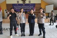 Personel Humas Polri Se-Sulut dilatih menggunakan AI untuk kecepatan publikasi informasi yang akurat.(Foto: Bobze/*)